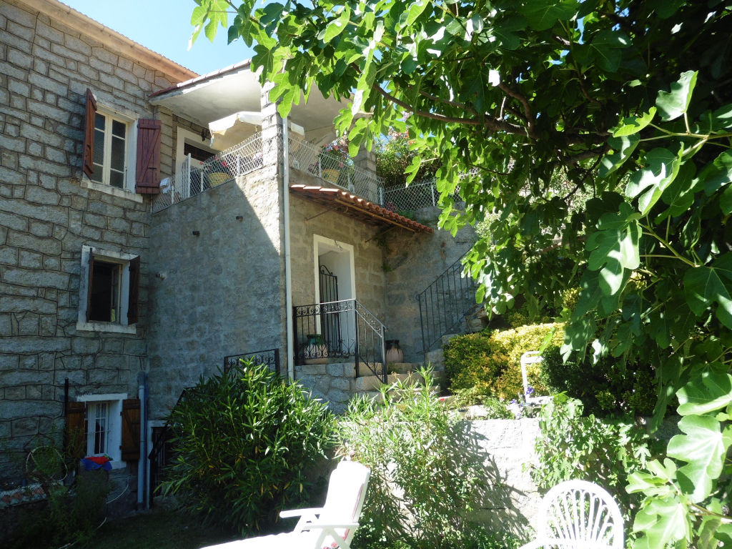 Maison Casalabriva 9 pièce(s) 210 m2 Maison Casalabriva 9 pièce(s) 210 m2