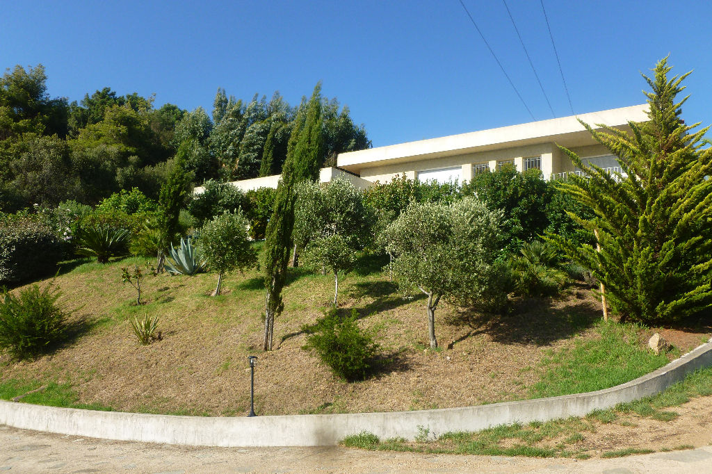 Villa Viggianello 5 pièce(s) 220 m2 Piscine Villa Viggianello 5 pièce(s) 220 m2 Piscine