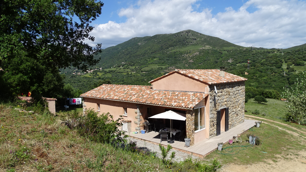 Maison à 11km Propriano de 100 m2 Maison à 11km Propriano de 100 m2