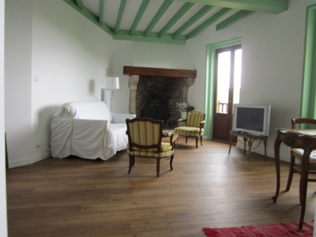 Noirétable Proche Maison de charme 155 m2 Hab. et terrain Noirétable Proche Maison de charme 155 m2 Hab. et terrain