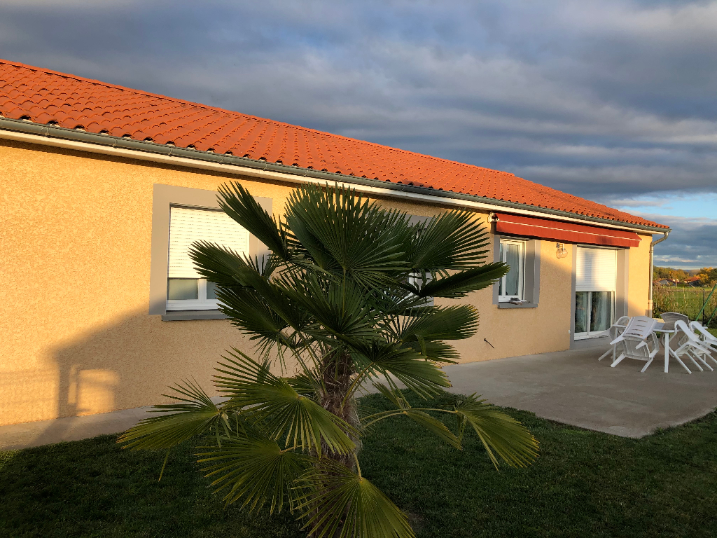Gimeaux Plain Pied 3 chambres et terrain Gimeaux Plain Pied 3 chambres et terrain