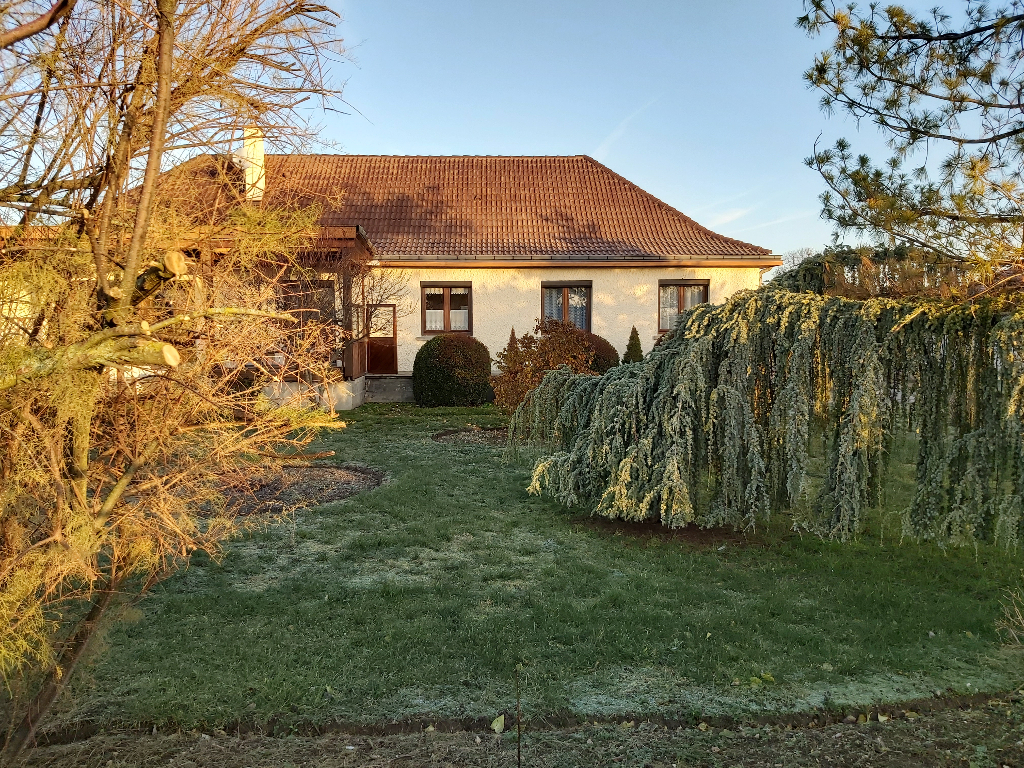 Riom 15mn villa 130m² hab. et terrain 1800m² Riom 15mn villa 130m² hab. et terrain 1800m²