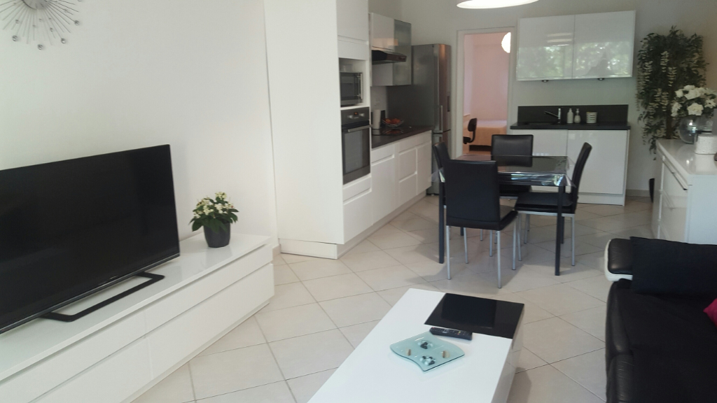 Appartement Saint Raphael 3 pièce(s) proche mer Appartement Saint Raphael 3 pièce(s) proche mer