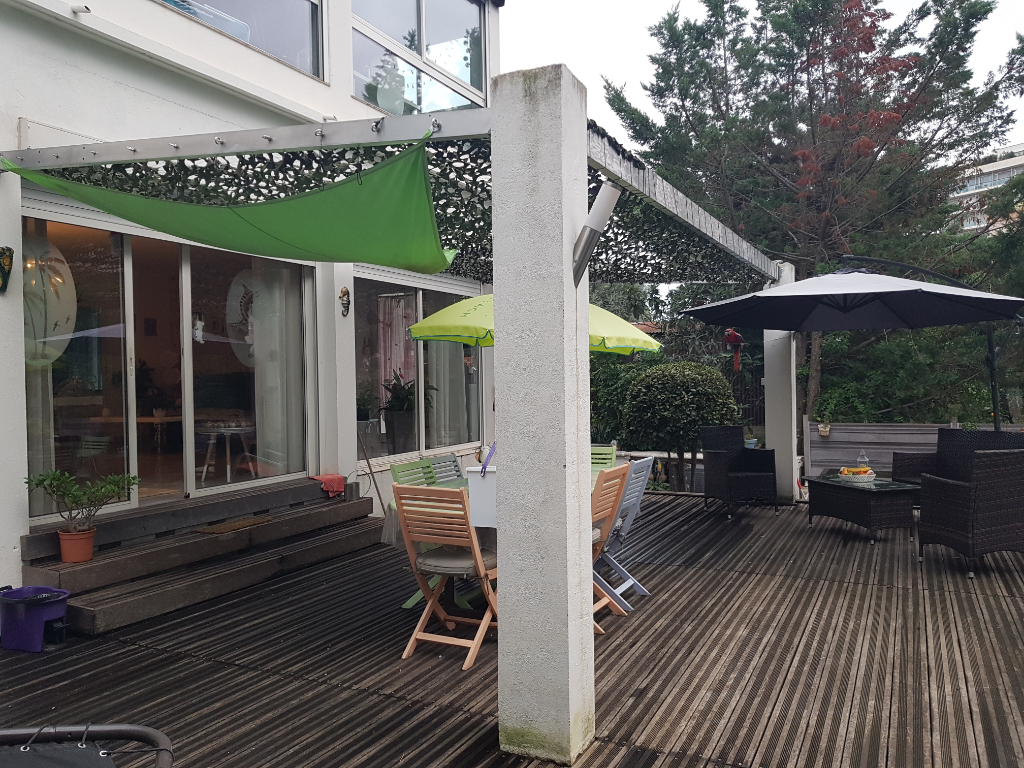Appartement - bas de villa 3 pièces de 85 m² sur Cannes Appartement - bas de villa 3 pièces de 85 m² sur Cannes