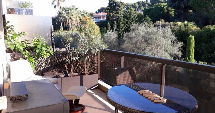 Appartement studio avec coin nuit de 33 m² sur Cannes Appartement studio avec coin nuit de 33 m² sur Cannes