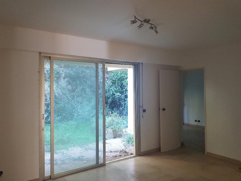 Appartement rez de jardin de 37 m2 sur Cannes Appartement rez de jardin de 37 m2 sur Cannes