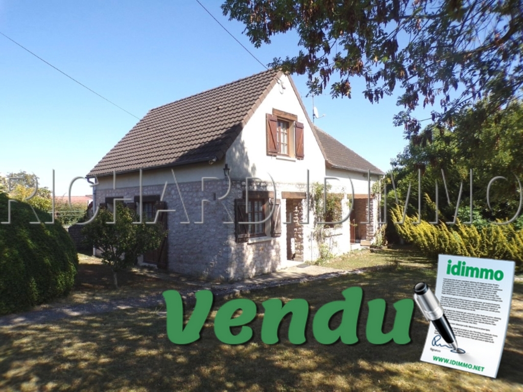 VENDU Maison - 6 pièces - 112 m² - AUXY - 45 - LOIRET VENDU Maison - 6 pièces - 112 m² - AUXY - 45 - LOIRET