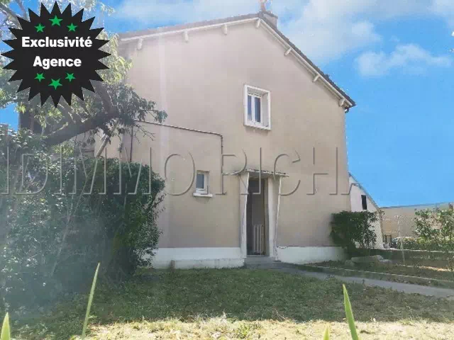 BEAUMONT DU GATINAIS Maison A vendre - 3 pièces - 55 m² Habitables - 195 m² de Terrain BEAUMONT DU GATINAIS Maison A vendre - 3 pièces - 55 m² Habitables - 195 m² de Terrain