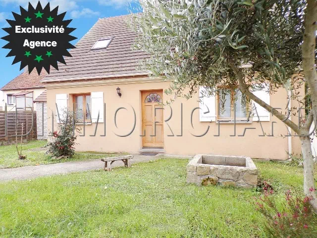 A VENDRE Maison 150 m² Habitables, 708 m² de Terrain, dépendance. A VENDRE Maison 150 m² Habitables, 708 m² de Terrain, dépendance.