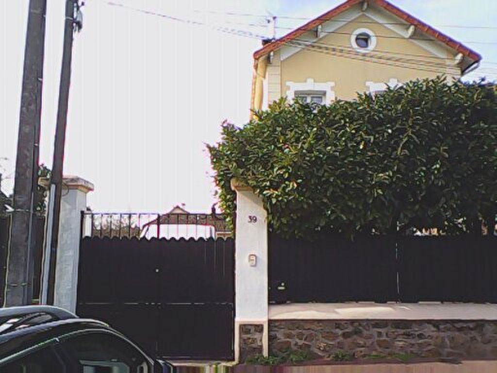 JOLI PAVILLON DE 4 PIECES DE 60.20M2 EN DUPLEX JOLI PAVILLON DE 4 PIECES DE 60.20M2 EN DUPLEX
