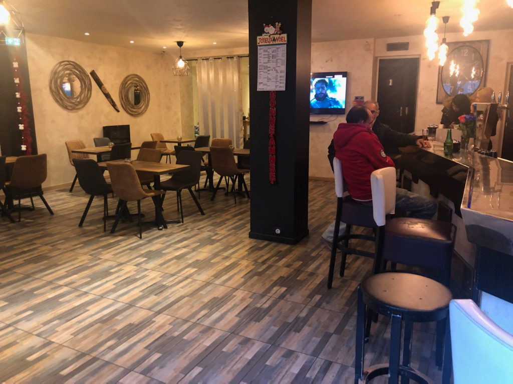 BAR- RESTAURANT LIVRY GARGAN BAR- RESTAURANT LIVRY GARGAN