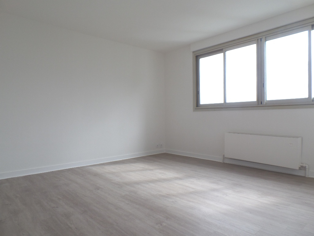 LOCATION BREST PETIT PARIS APPARTEMENT T1 36.76 M² LOCATION BREST PETIT PARIS APPARTEMENT T1 36.76 M²