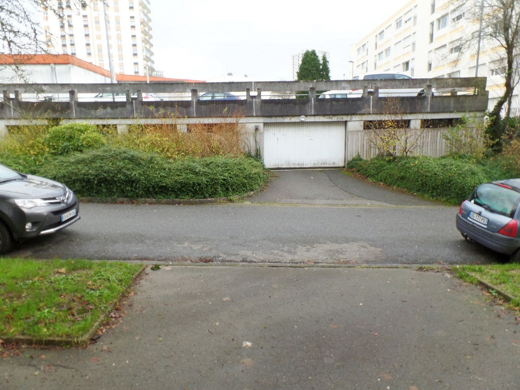 LOCATION BREST BELLEVUE PLACE DE PARKING COUVERTE ET SECURISEE LOCATION BREST BELLEVUE PLACE DE PARKING COUVERTE ET SECURISEE