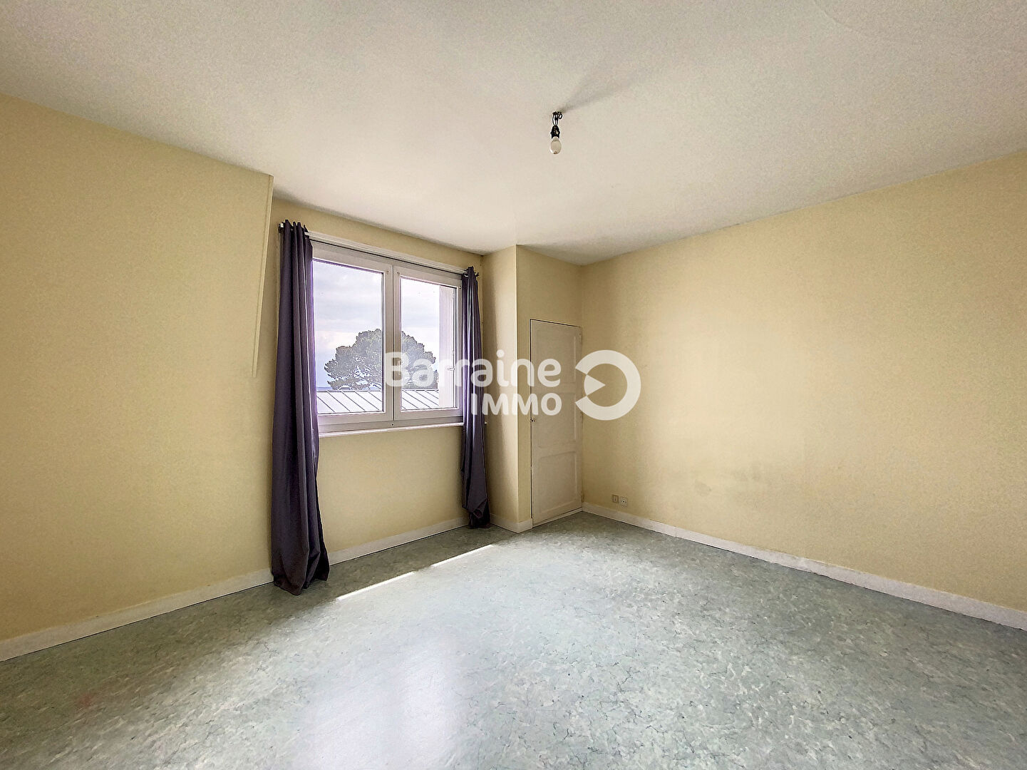 LOCATION BREST QUATRE MOULINS APPARTEMENT T1 30M² DERNIER ETAGE LOCATION BREST QUATRE MOULINS APPARTEMENT T1 30M² DERNIER ETAGE