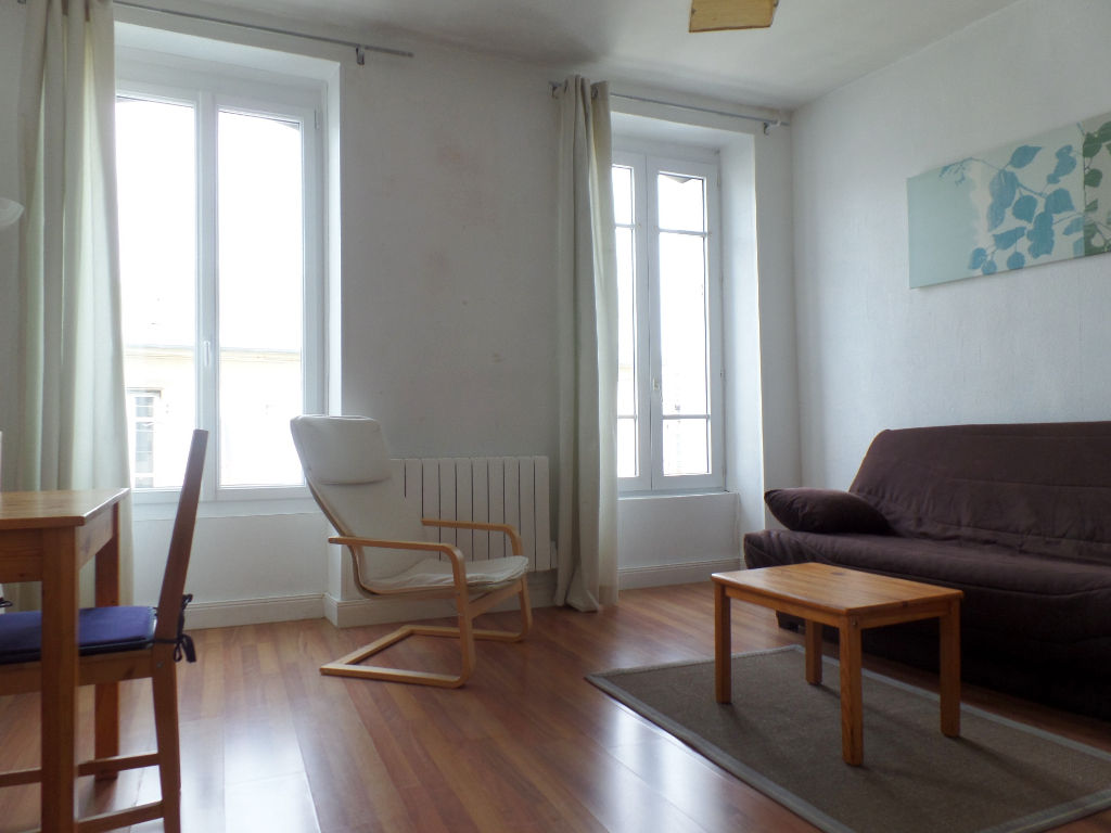 LOCATION BREST RIVE DROITE CAPUCINS STUDIO MEUBLE 25.86 M² LOCATION BREST RIVE DROITE CAPUCINS STUDIO MEUBLE 25.86 M²