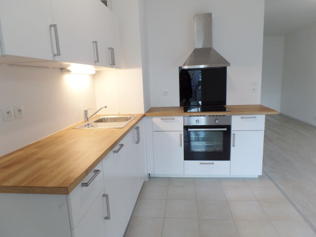 BREST KERINOU APPARTEMENT T5 DE 83.54m² RESIDENCE 2012 DE STANDING BBC BREST KERINOU APPARTEMENT T5 DE 83.54m² RESIDENCE 2012 DE STANDING BBC