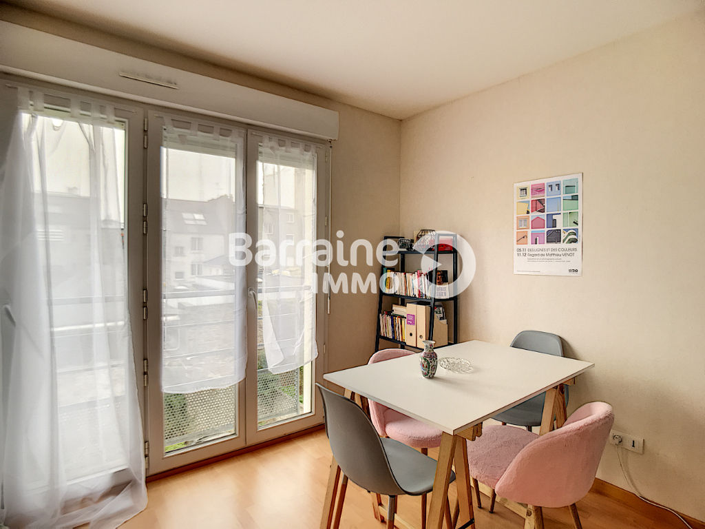 LOCATION BREST PILIER ROUGE STUDIO 27 m² PLACE DE PARKING ASCENSEUR RESIDENCE RECENTE LOCATION BREST PILIER ROUGE STUDIO 27 m² PLACE DE PARKING ASCENSEUR RESIDENCE RECENTE