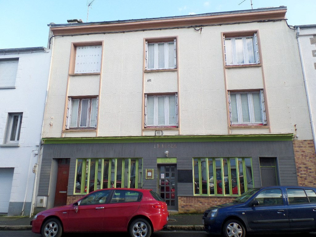 A VENDRE BREST SAINT MARTIN / KERICHEN LOCAL COMMERCIAL / ANCIEN BAR 115m² A VENDRE BREST SAINT MARTIN / KERICHEN LOCAL COMMERCIAL / ANCIEN BAR 115m²