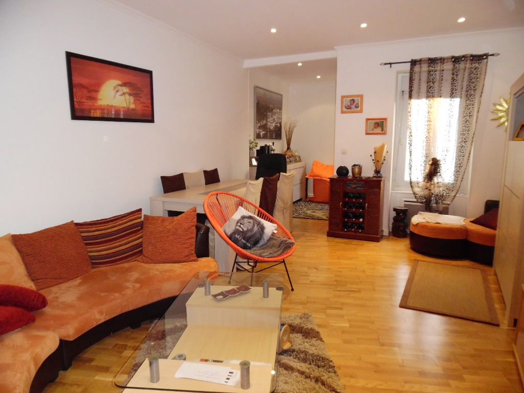 A VENDRE EXCLUSIVITE BREST JEAN JAURES APPARTEMENT T4 77m² 2 CHAMBRES 1 BUREAU PARFAIT ETAT A VENDRE EXCLUSIVITE BREST JEAN JAURES APPARTEMENT T4 77m² 2 CHAMBRES 1 BUREAU PARFAIT ETAT
