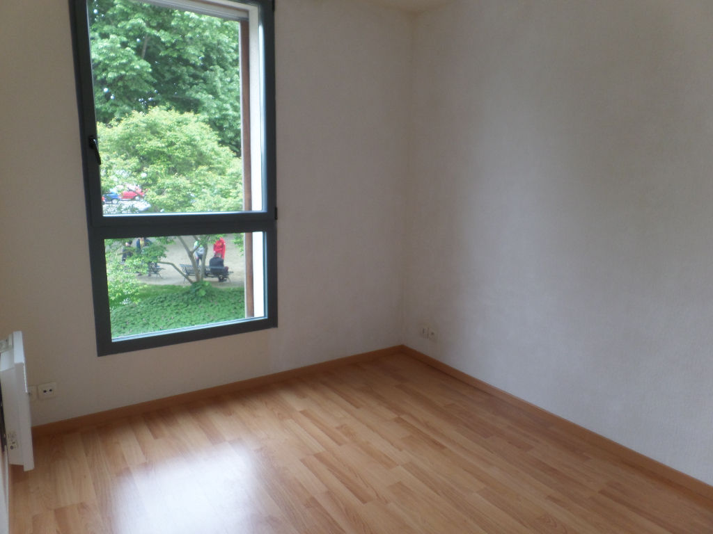 LOCATION BREST HARTELOIRE APPARTEMENT T1bis 30 m2 LOCATION BREST HARTELOIRE APPARTEMENT T1bis 30 m2
