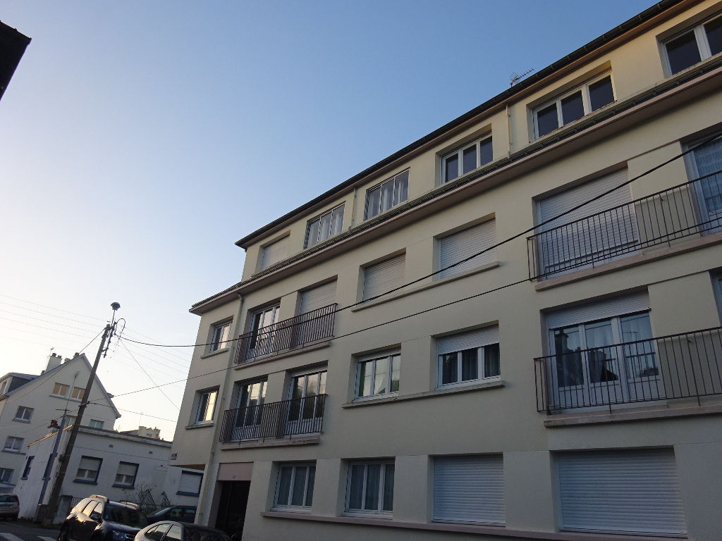 A VENDRE LORIENT MERVILLE APPARTEMENT T3 de 61m² EXPOSITION SUD GARAGE A VENDRE LORIENT MERVILLE APPARTEMENT T3 de 61m² EXPOSITION SUD GARAGE