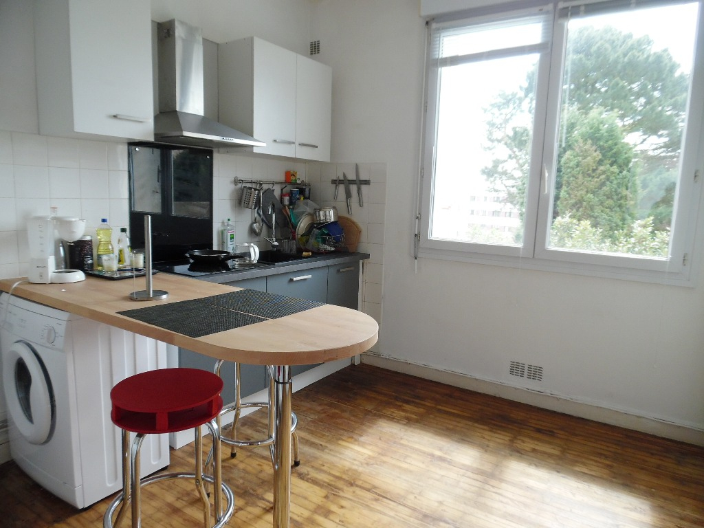 VENDU BREST QUATRE MOULINS APPARTEMENT T2 50M² LUMINEUX JOLI POTENTIEL VENDU BREST QUATRE MOULINS APPARTEMENT T2 50M² LUMINEUX JOLI POTENTIEL