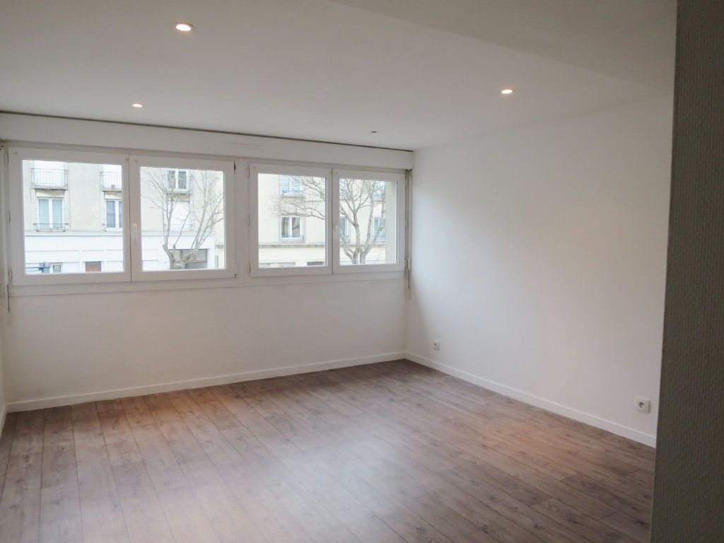 LOCATION BREST HARTELOIRE STUDIO 17.80m² PROCHE CENTRE ET FACS LOCATION BREST HARTELOIRE STUDIO 17.80m² PROCHE CENTRE ET FACS