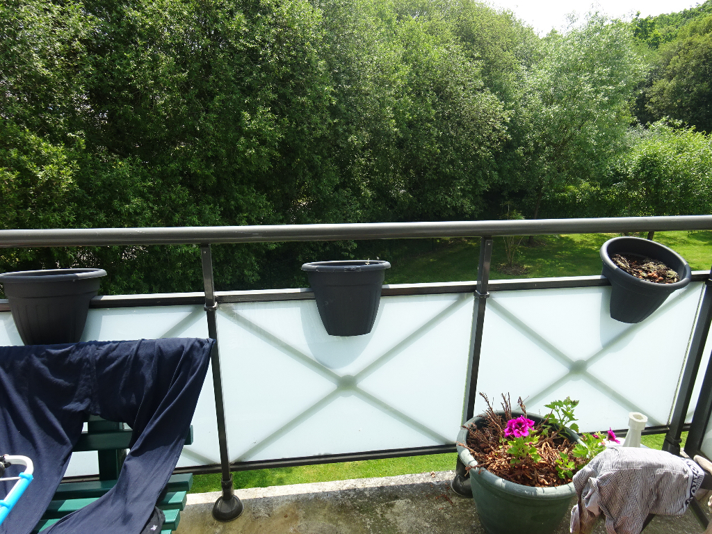 A VENDRE LORIENT KERFICHANT APPARTEMENT T2 de 33m² TERRASSE SUD ET PARKING PRIVE A VENDRE LORIENT KERFICHANT APPARTEMENT T2 de 33m² TERRASSE SUD ET PARKING PRIVE