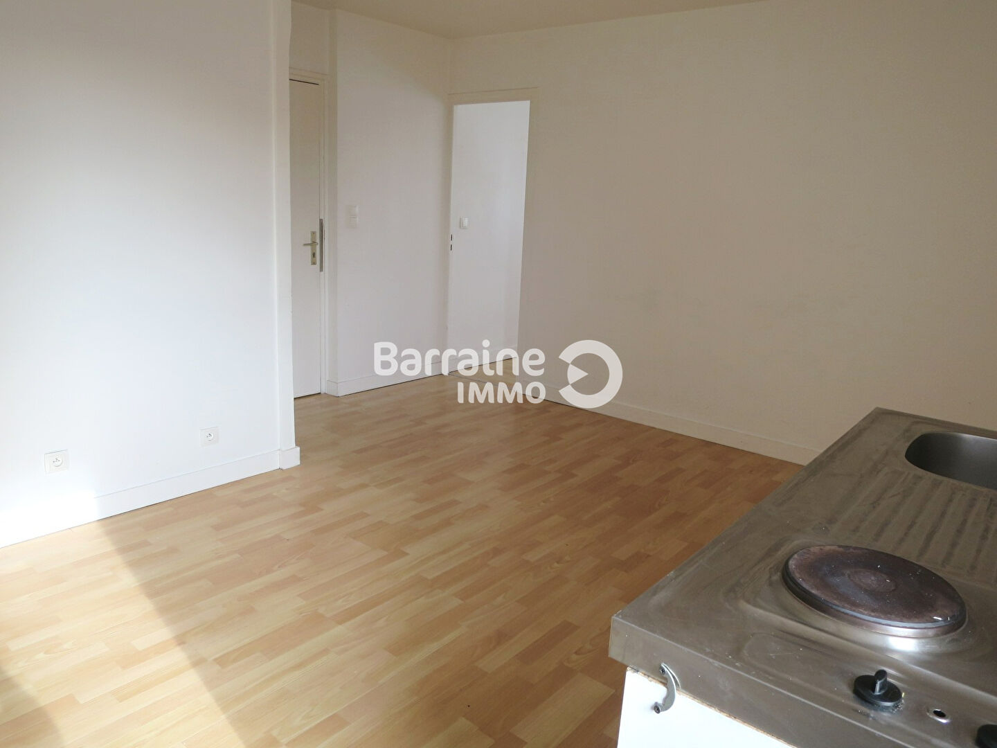 LOCATION BREST SAINT MARC T1 BIS 28.39 M² QUARTIER CALME LOCATION BREST SAINT MARC T1 BIS 28.39 M² QUARTIER CALME