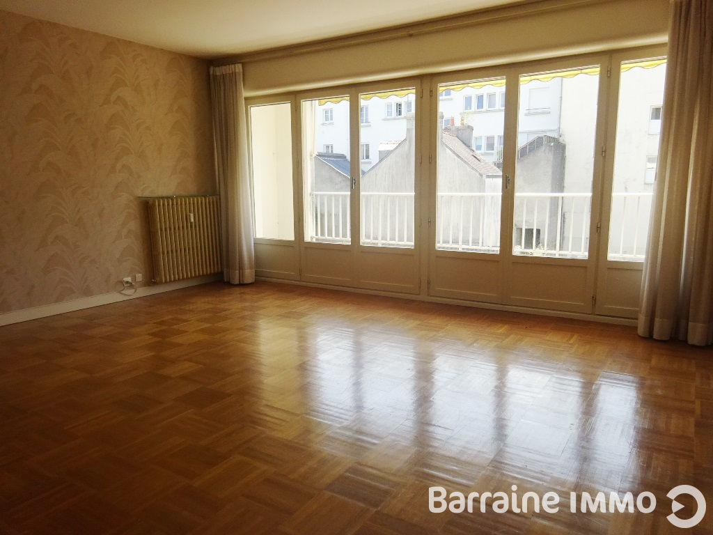 A VENDRE LORIENT VILLE EN BOIS GRAND T2 de 66m² BALCONS ET GARAGE A VENDRE LORIENT VILLE EN BOIS GRAND T2 de 66m² BALCONS ET GARAGE