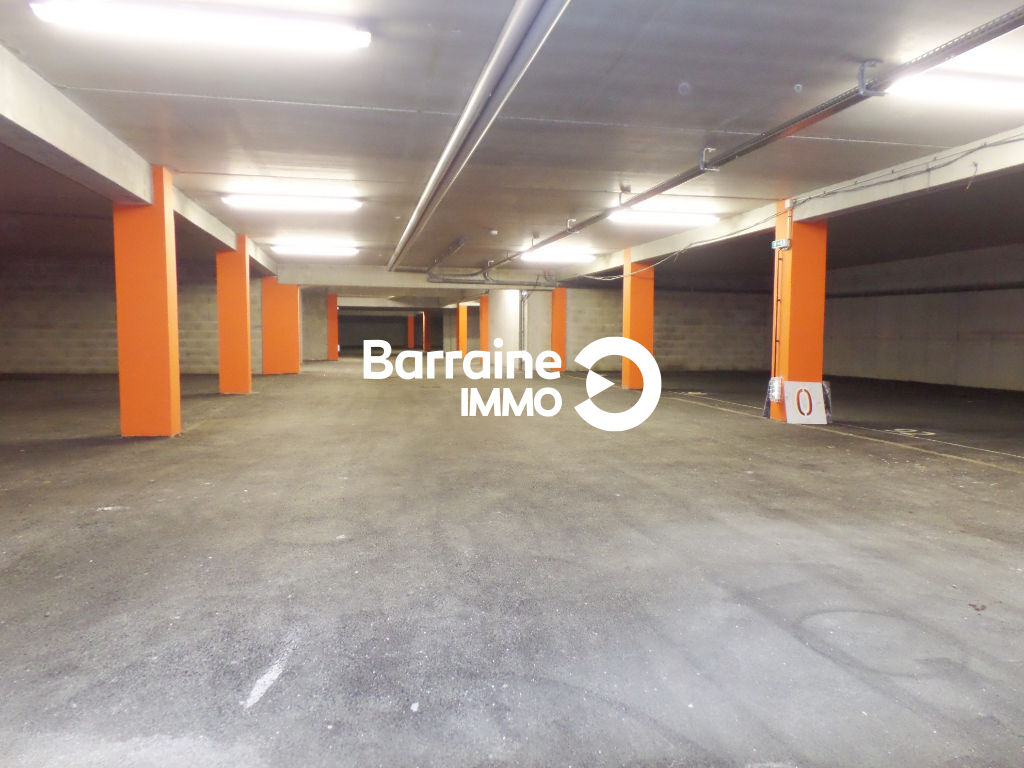 A LOUER PLOUGASTEL DAOULAS PLACE DE PARKING COUVERTE ET SECURISEE A LOUER PLOUGASTEL DAOULAS PLACE DE PARKING COUVERTE ET SECURISEE
