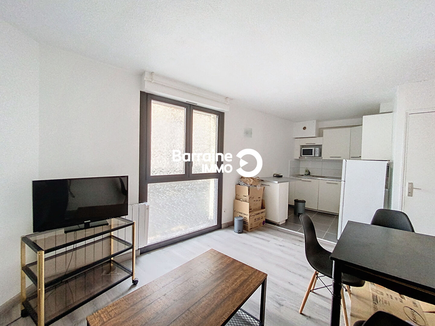 A LOUER BREST SAINT MICHEL ESPACE JAURES APPARTEMENT T2 40.27 m² A LOUER BREST SAINT MICHEL ESPACE JAURES APPARTEMENT T2 40.27 m²