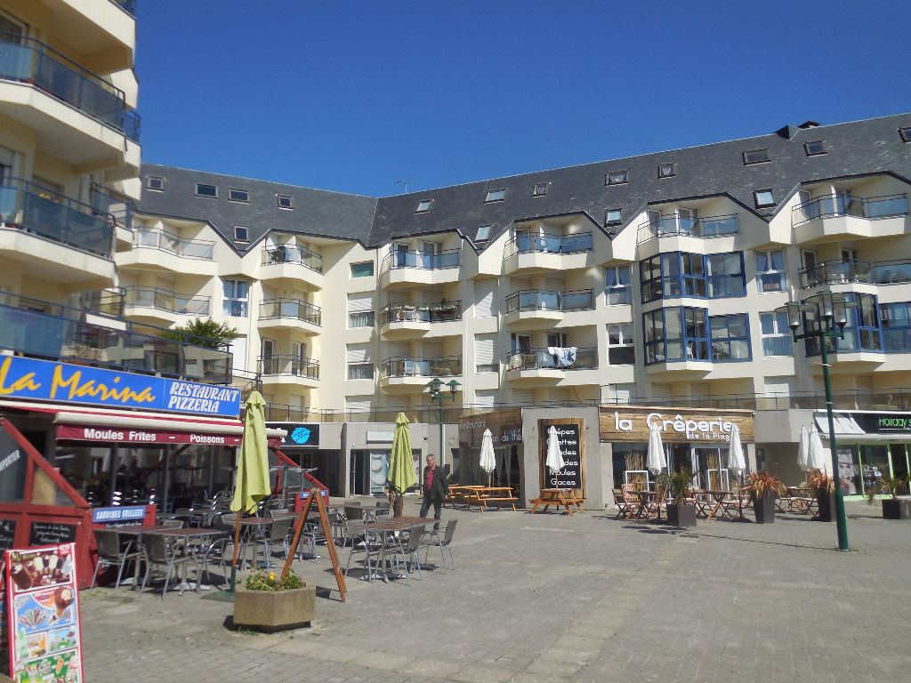 VENDU PLOUGONVELIN PLAGE DU TREZ HIR T2 47m² BALCON FERME PLACE DE PARKING VENDU PLOUGONVELIN PLAGE DU TREZ HIR T2 47m² BALCON FERME PLACE DE PARKING