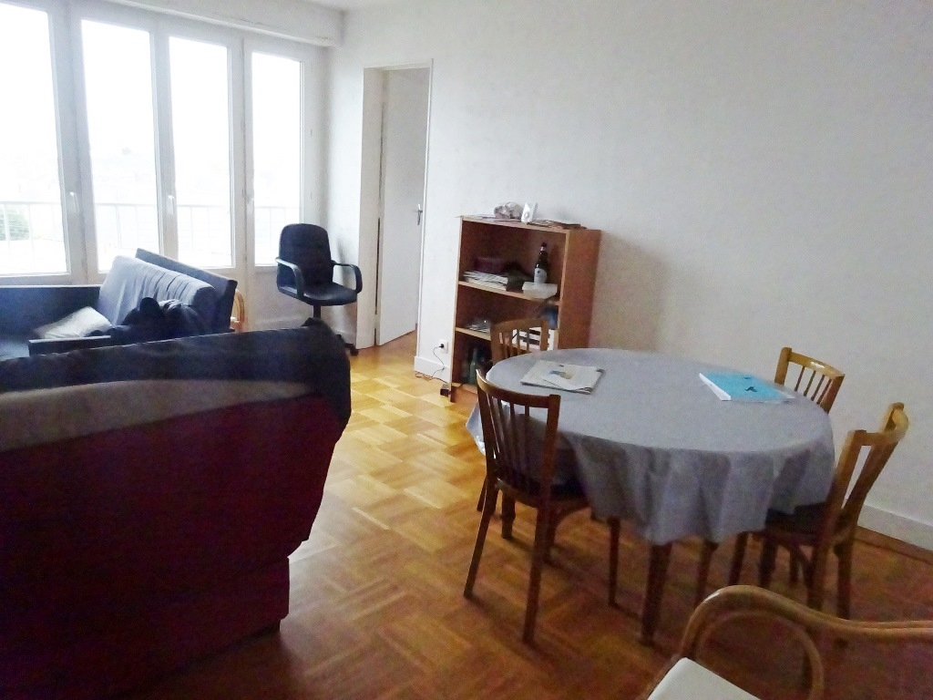 A VENDRE LORIENT MERVILLE APPARTEMENT T3 de 60m² VUE DEGAGEE A VENDRE LORIENT MERVILLE APPARTEMENT T3 de 60m² VUE DEGAGEE