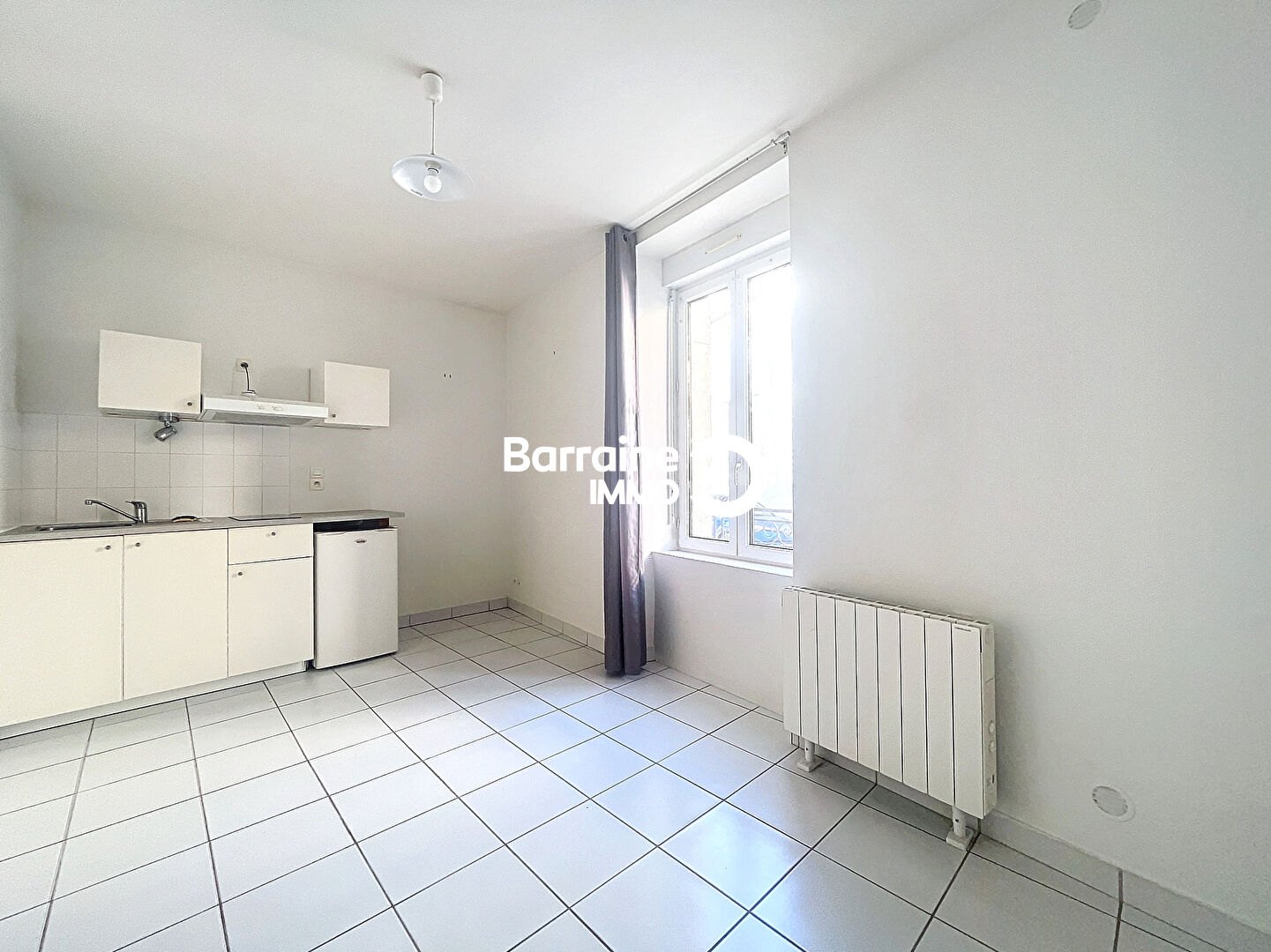 A LOUER - LORIENT MERVILLE - APPARTEMENT T2 DE 33 m² AU R.D.C. A LOUER - LORIENT MERVILLE - APPARTEMENT T2 DE 33 m² AU R.D.C.