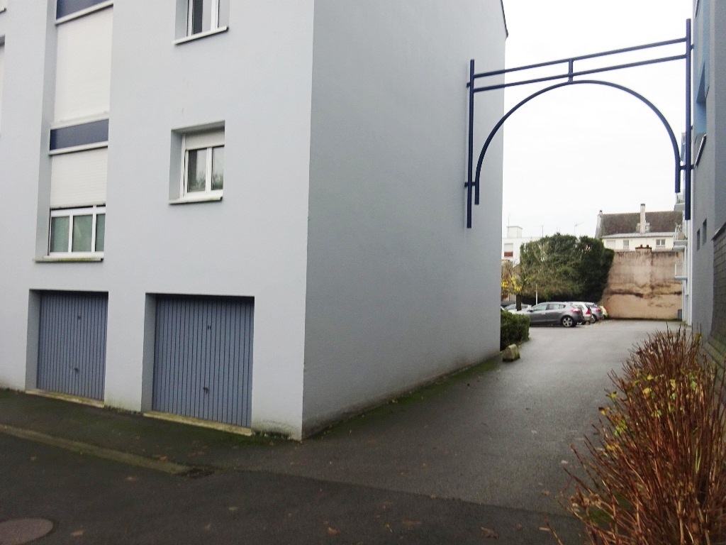 A VENDRE LORIENT MERVILLE GARAGE INDIVIDUEL de 17m² DANS RESIDENCE SECURISEE A VENDRE LORIENT MERVILLE GARAGE INDIVIDUEL de 17m² DANS RESIDENCE SECURISEE