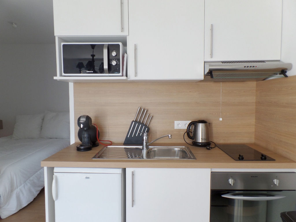 A VENDRE PLOUGUERNEAU KOREJOU APPARTEMENT T2 MEUBLE DE 31.97 M² LES PIEDS DANS L'EAU A VENDRE PLOUGUERNEAU KOREJOU APPARTEMENT T2 MEUBLE DE 31.97 M² LES PIEDS DANS L'EAU
