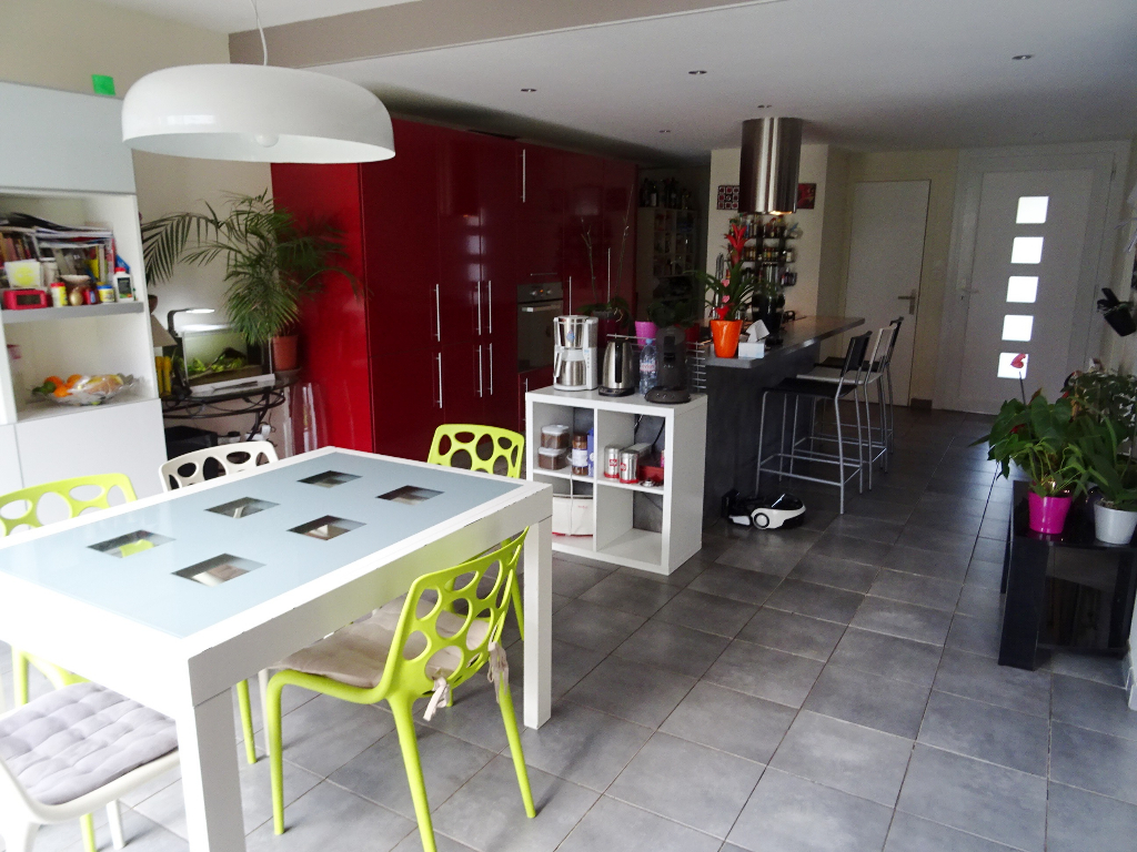 A VENDRE BREST SAINT PIERRE MAISON T6 120 m2 4 CHAMBRES JARDIN CLOS GARAGE A VENDRE BREST SAINT PIERRE MAISON T6 120 m2 4 CHAMBRES JARDIN CLOS GARAGE