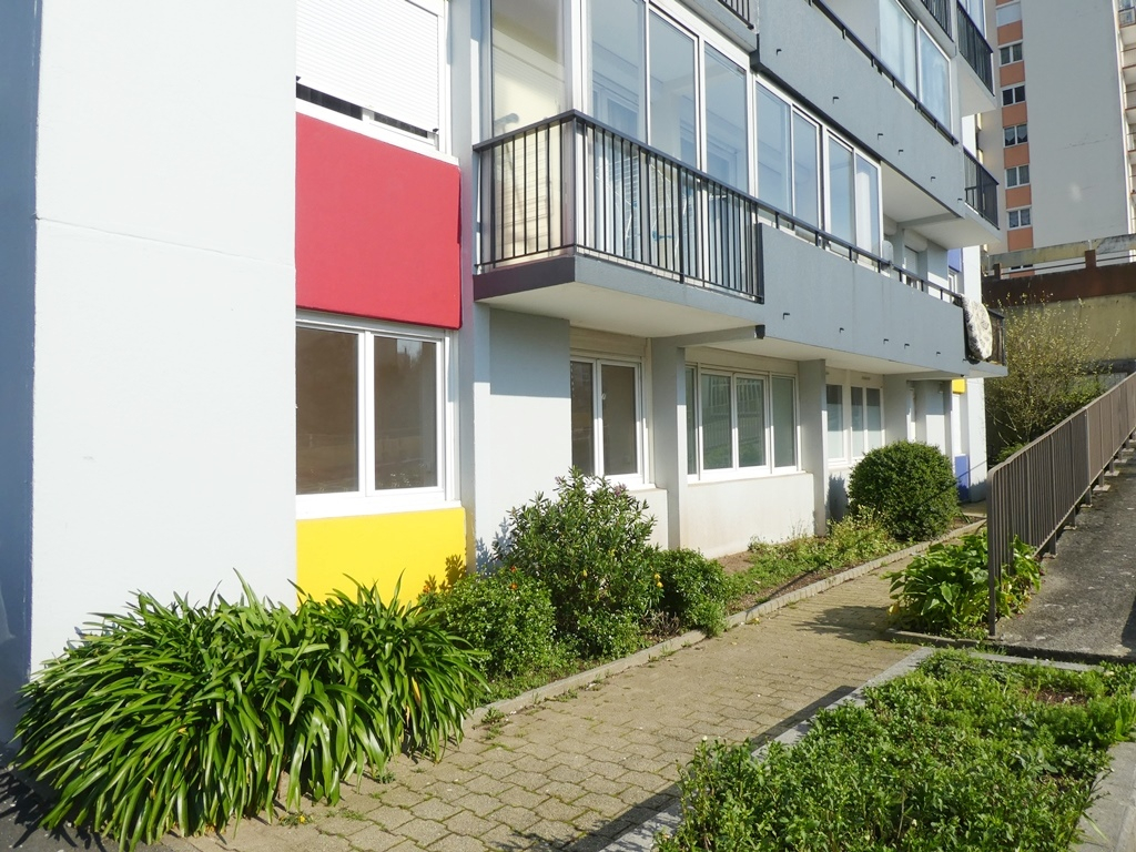 A VENDRE BREST BELLEVUE NAPOLEON III APPARTEMENT T3 64.5 m2 2 CHAMBRES PLACE DE PARKING EN SOUS SOL A VENDRE BREST BELLEVUE NAPOLEON III APPARTEMENT T3 64.5 m2 2 CHAMBRES PLACE DE PARKING EN SOUS SOL