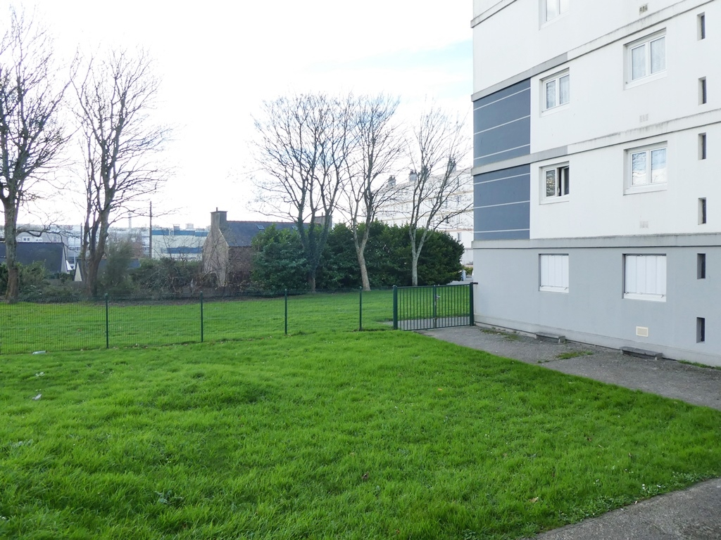 VENDU BREST EUROPE APPARTEMENT T5 DE 88M² VENDU BREST EUROPE APPARTEMENT T5 DE 88M²