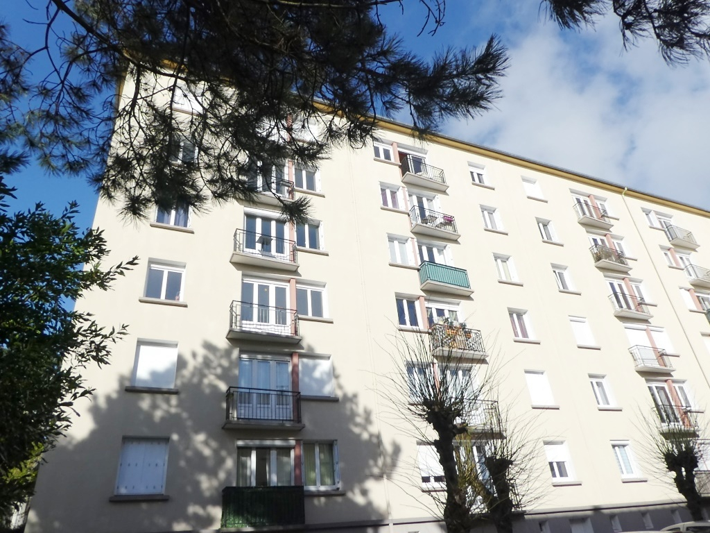 VENDU EXCLUSIVITE BREST SAINT MARC - POUL AR BACHET APPARTEMENT T3 50M² VENDU EXCLUSIVITE BREST SAINT MARC - POUL AR BACHET APPARTEMENT T3 50M²