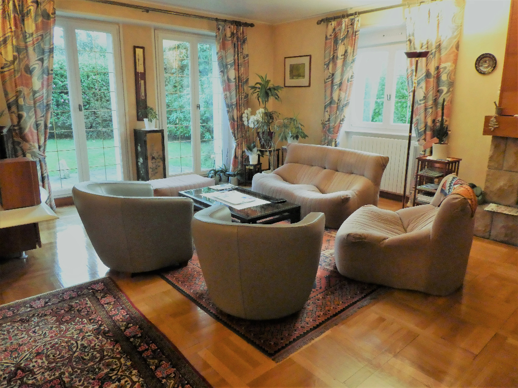 BREST - STANGALARD - MAISON NON MITOYENNE T7 - 147 m2 4 CHAMBRES SOUS SOL JARDIN BREST - STANGALARD - MAISON NON MITOYENNE T7 - 147 m2 4 CHAMBRES SOUS SOL JARDIN