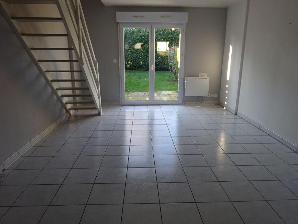 A VENDRE HENNEBONT PETITE MAISON T3 TERRASSE ET JARDIN PARKING PRIVE A VENDRE HENNEBONT PETITE MAISON T3 TERRASSE ET JARDIN PARKING PRIVE