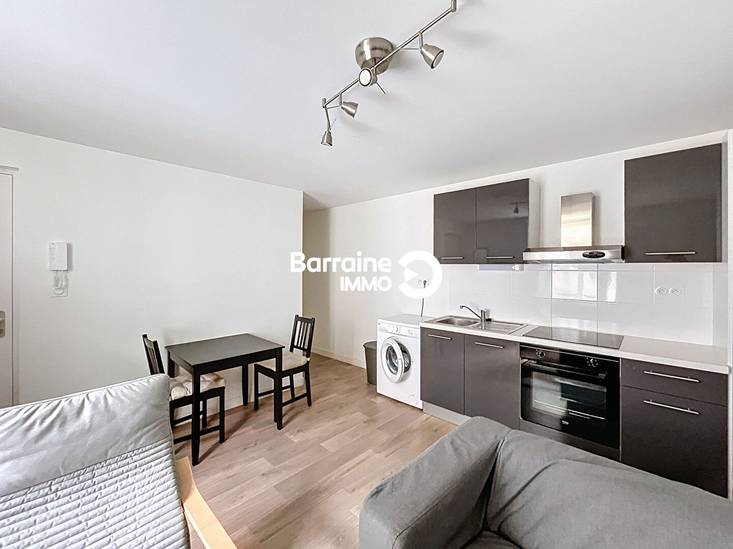 LOCATION BREST QUATRE MOULINS APPARTEMENT T2 MEUBLE 37 m² LOCATION BREST QUATRE MOULINS APPARTEMENT T2 MEUBLE 37 m²