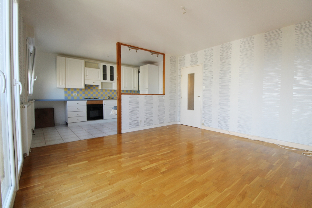 VENDU BREST KERBONNE APPARTEMENT T3 62.50 M² PETITE COPROPRIETE DERNIER ETAGE PLACE DE PARKING VENDU BREST KERBONNE APPARTEMENT T3 62.50 M² PETITE COPROPRIETE DERNIER ETAGE PLACE DE PARKING