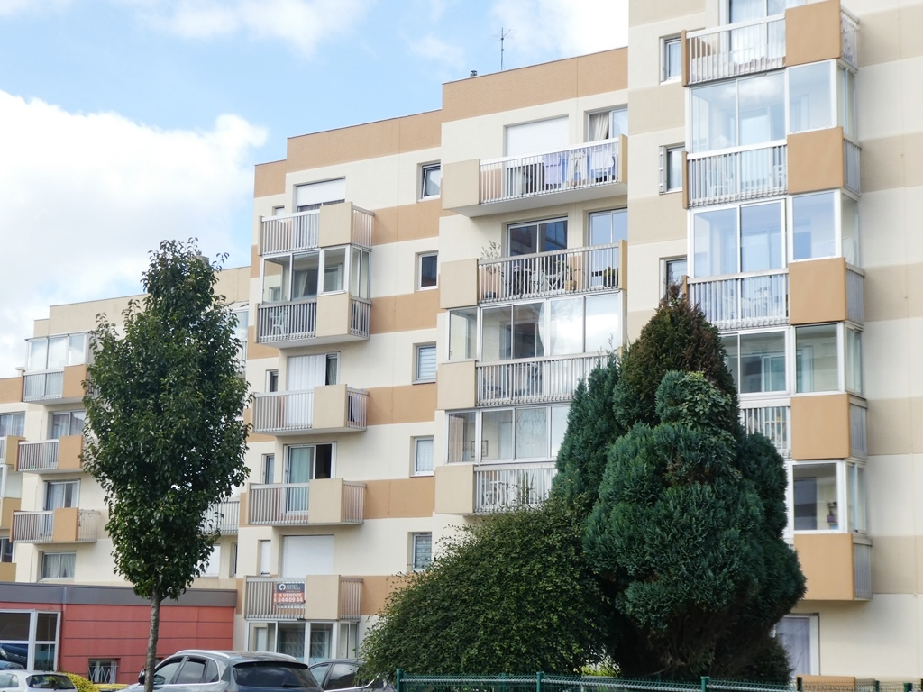 EXCLUSIVITÉ BREST STRASBOURG APPARTEMENT T4 de 81M² BALCONS PARKING PRIVE EN SOUS SOL GARDIEN EXCLUSIVITÉ BREST STRASBOURG APPARTEMENT T4 de 81M² BALCONS PARKING PRIVE EN SOUS SOL GARDIEN