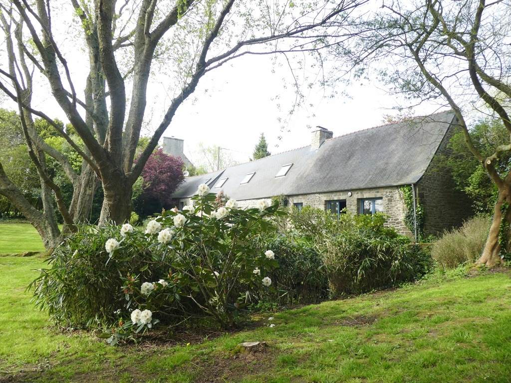 A VENDRE PLOUGUERNEAU LONGERE T7 240M² TERRAIN 6600M² PLUSIEURS DEPENDANCES A VENDRE PLOUGUERNEAU LONGERE T7 240M² TERRAIN 6600M² PLUSIEURS DEPENDANCES
