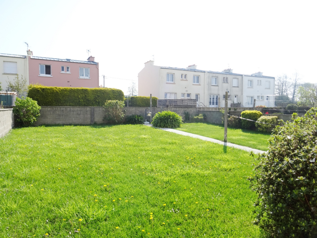 A VENDRE BREST LAMBEZELLEC MAISON T6 110M² 4 CHAMBRES TERRAIN CLOS DE 381M² SEJOUR DOUBLE A VENDRE BREST LAMBEZELLEC MAISON T6 110M² 4 CHAMBRES TERRAIN CLOS DE 381M² SEJOUR DOUBLE