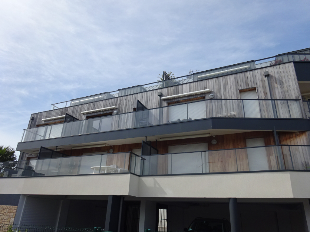 A VENDRE LARMOR PLAGE KERNEVEL APPARTEMENT T2 de 50m² TERRASSE ET VUE MER A VENDRE LARMOR PLAGE KERNEVEL APPARTEMENT T2 de 50m² TERRASSE ET VUE MER