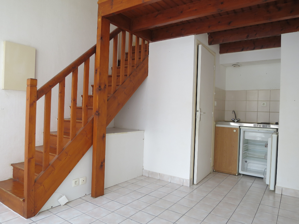 LOCATION BREST HARTELOIRE STUDIO DUPLEX 20 M² PROCHE CENTRE ET FACS LOCATION BREST HARTELOIRE STUDIO DUPLEX 20 M² PROCHE CENTRE ET FACS